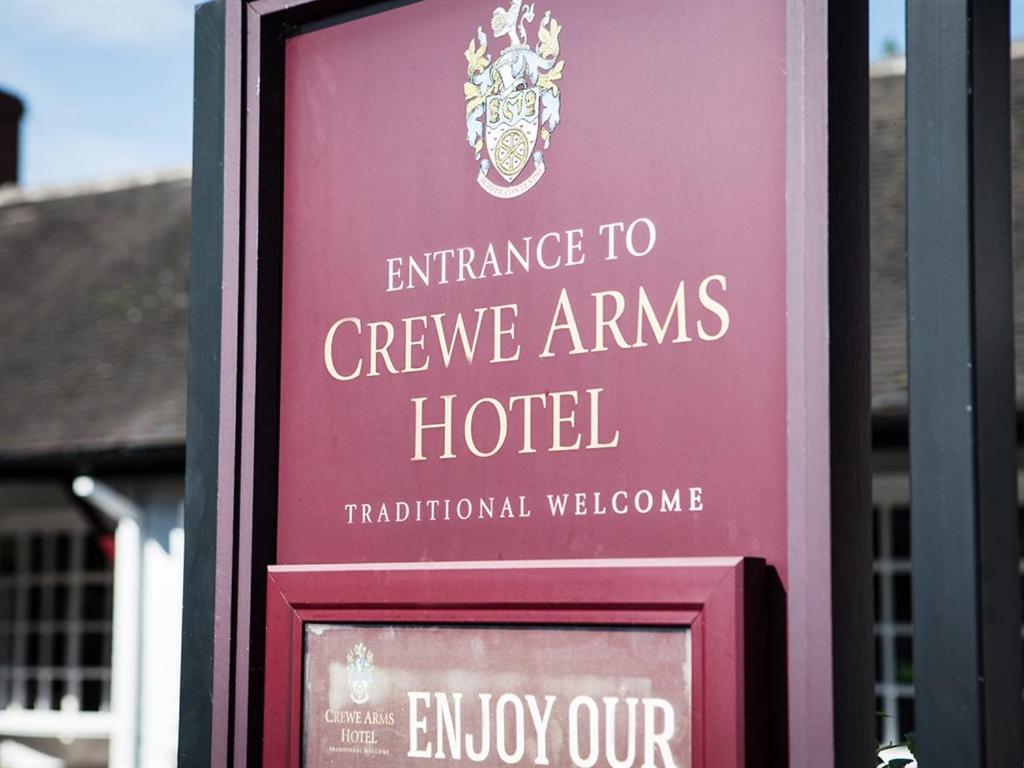 The Crewe Arms Hotel 外观 照片
